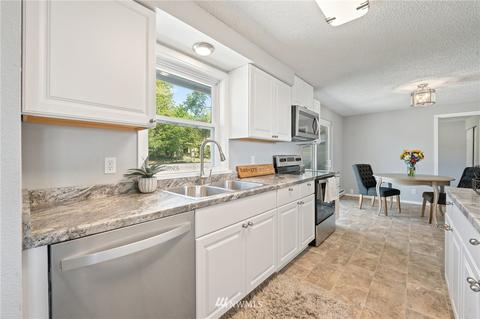 6870 Goodwin Rd, Everson, WA 98247 photo 9