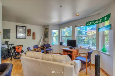 2016 S Main St, Seattle, WA 98144 photo 12
