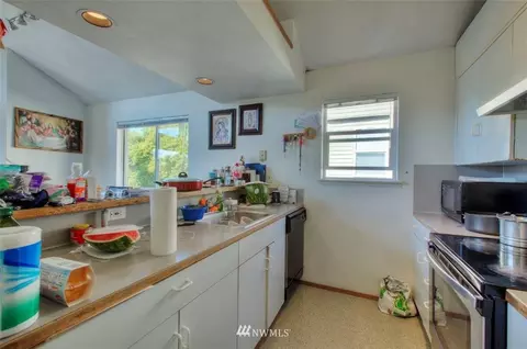 2016 S Main St, Seattle, WA 98144 photo 7