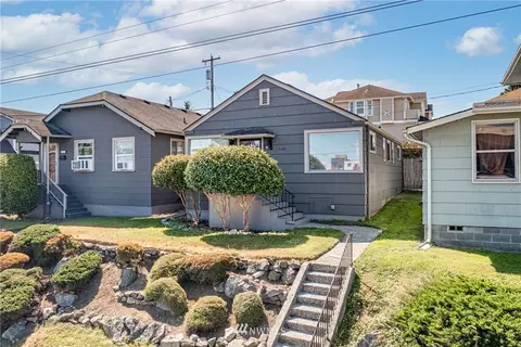 1208 Pacific Ave, Everett, WA 98201 photo 2