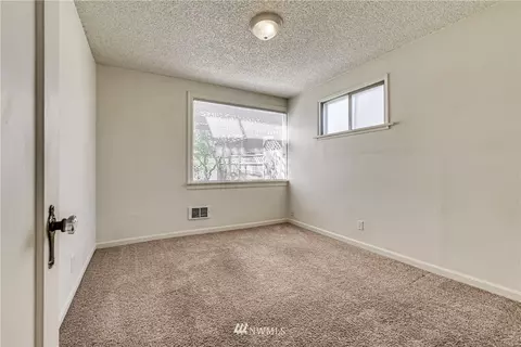 1208 Pacific Ave, Everett, WA 98201 photo 17