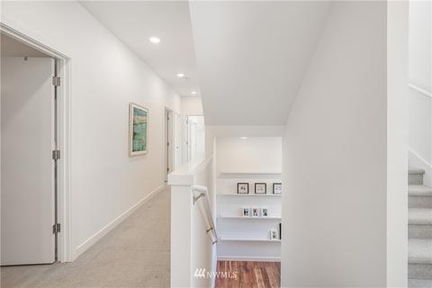 3217 E Spring St, Seattle, WA 98122 photo 12