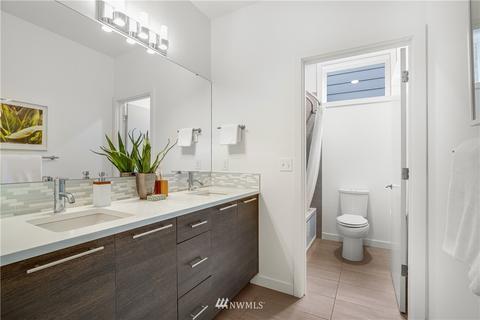 3217 E Spring St, Seattle, WA 98122 photo 23