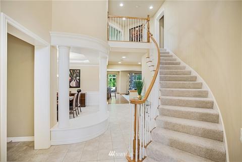 3907 SE 221st Pl, Bothell, WA 98021 photo 4