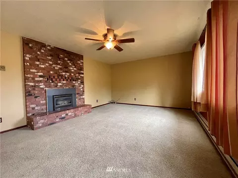 1007 Hilltop Rd, Winlock, WA 98596 photo 3