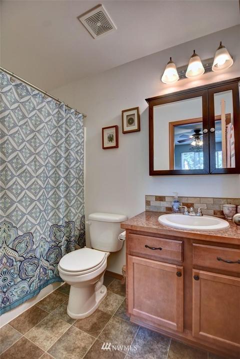 809 Tipsoo Loop SE, Rainier, WA 98576 photo 21