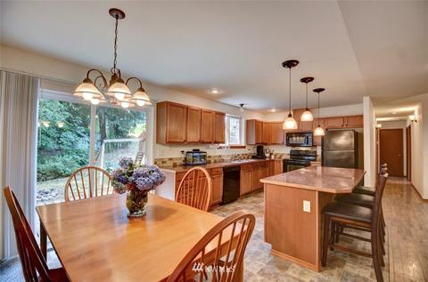 809 Tipsoo Loop SE, Rainier, WA 98576 photo 8