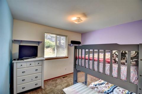 809 Tipsoo Loop SE, Rainier, WA 98576 photo 16