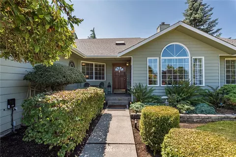 33 W Bedinger Rd, Sequim, WA 98382 photo 2