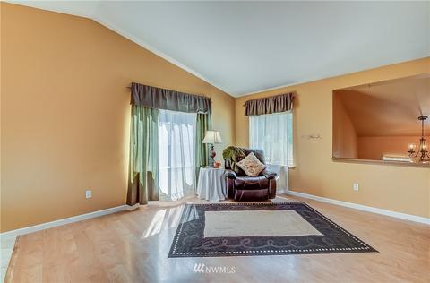 1305 185th St E, Spanaway, WA 98387 photo 9
