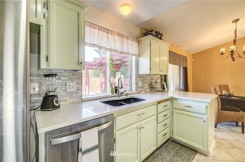 1305 185th St E, Spanaway, WA 98387 photo 5