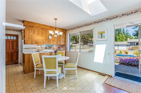 230 160th St SE, Bothell, WA 98012 photo 3
