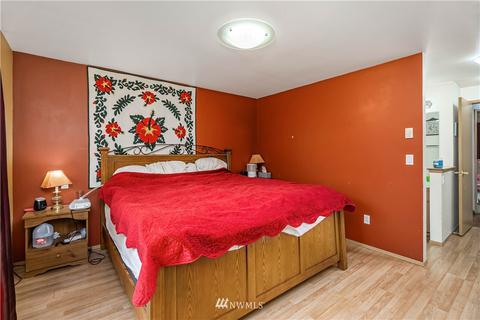309 Petschauer Pl, Enumclaw, WA 98022 photo 16