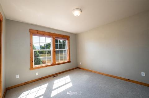 415 Everson Rd, Everson, WA 98247 photo 9