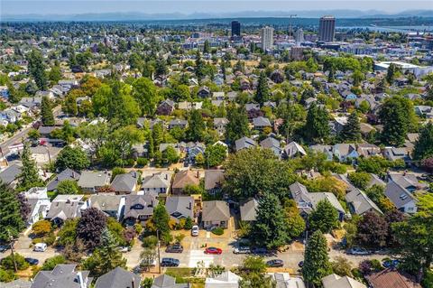 4646 Eastern Ave N, Seattle, WA 98103 photo 26