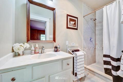 2408 Broadway E, Seattle, WA 98102 photo 12