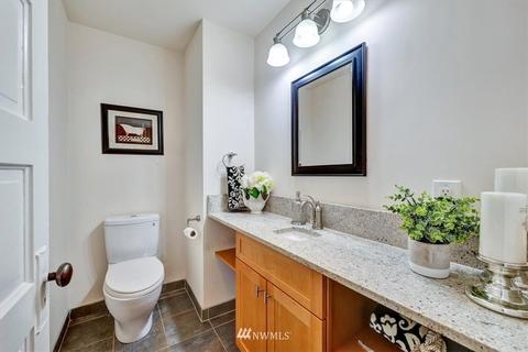 2408 Broadway E, Seattle, WA 98102 photo 9