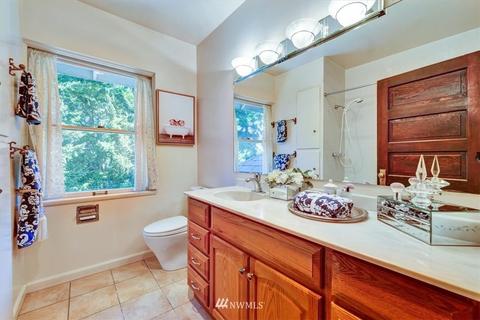 2408 Broadway E, Seattle, WA 98102 photo 16