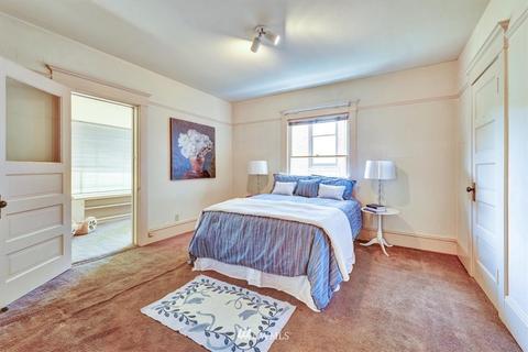 2408 Broadway E, Seattle, WA 98102 photo 14