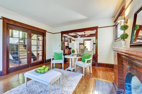 2408 Broadway E, Seattle, WA 98102 photo 3