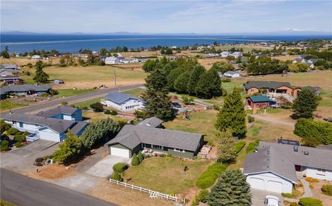 31 S Olympic View Ave, Sequim, WA 98382 photo 3