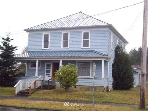 317 E St, Cosmopolis, WA 98537 photo 1