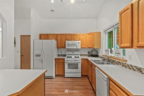9101 W Mall Dr, Everett, WA 98208 photo 9