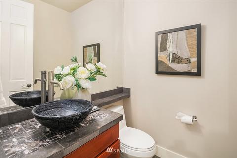 2515 E Spring St, Seattle, WA 98122 photo 19