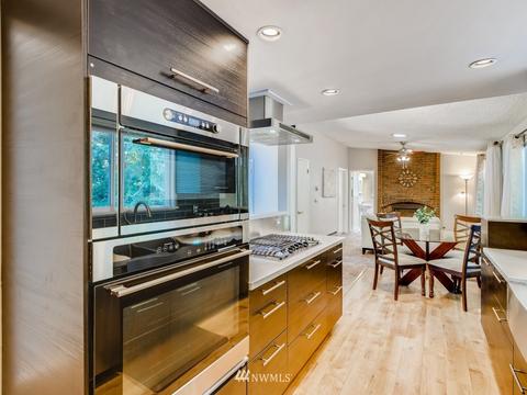 212 225th Pl SE, Bothell, WA 98021 photo 8