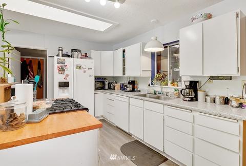 12008 Gibson Rd, Everett, WA 98204 photo 4