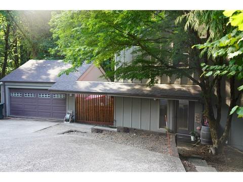 137 E Canyon View Dr, Longview, WA 98632 photo 2