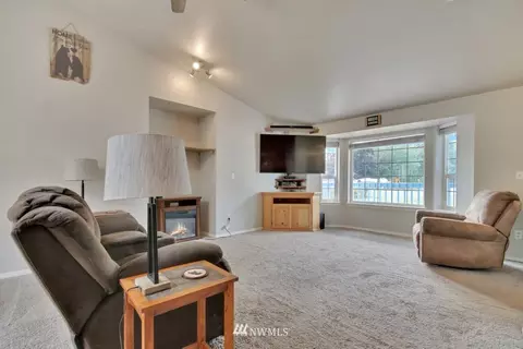 25009 36th Ave E, Spanaway, WA 98387 photo 13