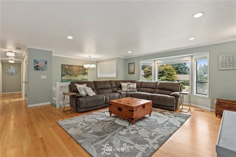 10812 30th Dr SE, Everett, WA 98208 photo 4