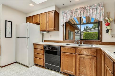 912 243rd St SW, Bothell, WA 98021 photo 6