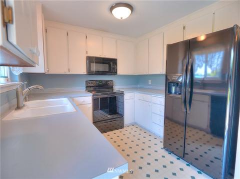 2960 Sun Mountain Dr, Enumclaw, WA 98022 photo 9