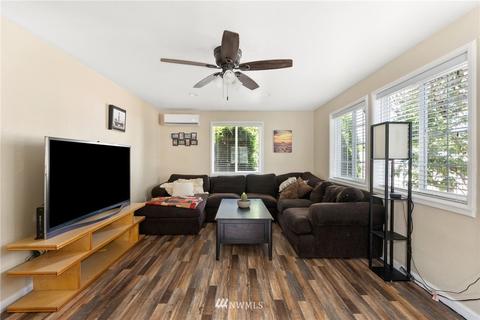 1025 E St, Centralia, WA 98531 photo 6