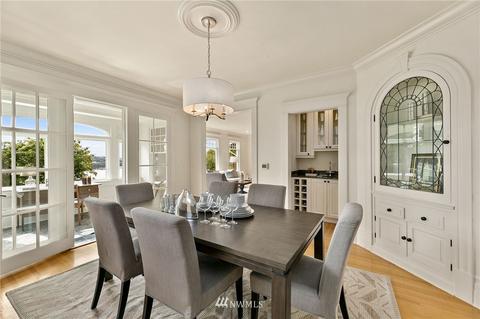 907 E Howe St, Seattle, WA 98102 photo 9