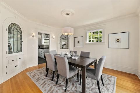 907 E Howe St, Seattle, WA 98102 photo 10