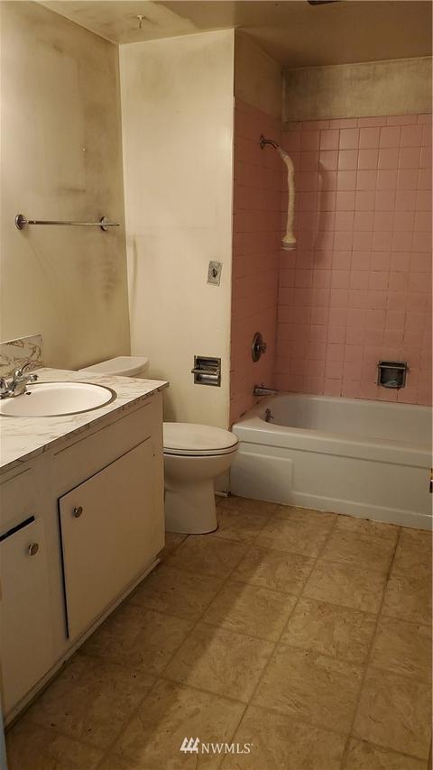 11331 E Riverside Dr, Bothell, WA 98011 photo 15