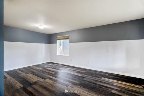 223 174th St E, Spanaway, WA 98387 photo 4