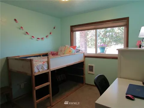 393 W Maple St, Sequim, WA 98382 photo 22