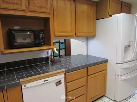 393 W Maple St, Sequim, WA 98382 photo 9