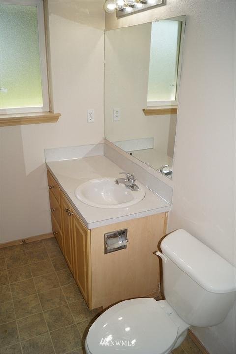 619 E St, Cosmopolis, WA 98537 photo 22