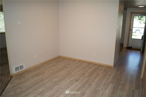 619 E St, Cosmopolis, WA 98537 photo 8