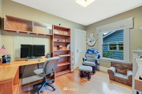 1909 N 47th St, Seattle, WA 98103 photo 8