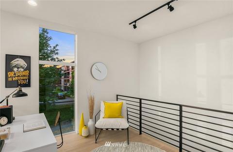 1503 E Olive St, Seattle, WA 98122 photo 17