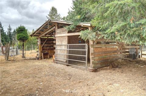 718 Tipsoo Loop S, Rainier, WA 98576 photo 14