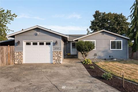 2722 Green River Ct, Enumclaw, WA 98022 photo 2