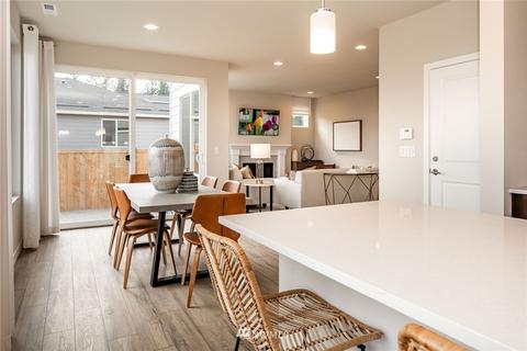124 215th St SE, Bothell, WA 98021 photo 13