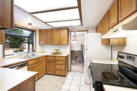 13024 NE 184th Pl, Bothell, WA 98011 photo 7